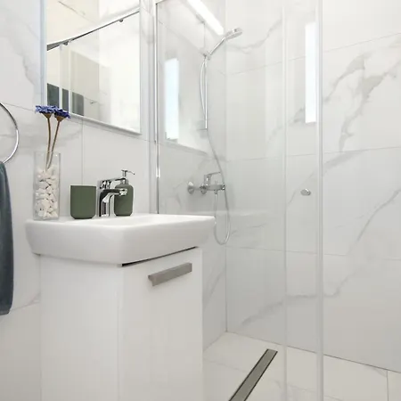 ヴィラ Queen Lydia *