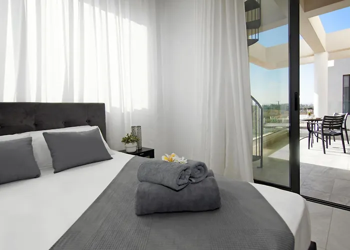 Queen Lydia Protaras