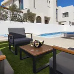 Villa Queen Lydia